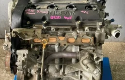 Двигатель без навесного для Nissan Serena 2003 года на фотографиях