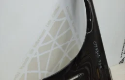 Крылья для BMW 7er 2021 года на фотографиях