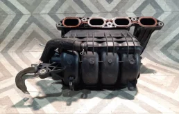 Впускной коллектор для Toyota RAV4 на фотографиях