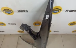 Крыло левое для Volvo C30 на фотографиях