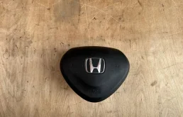 Подушка безопасности водителя для Honda Accord 2013 года на фотографиях