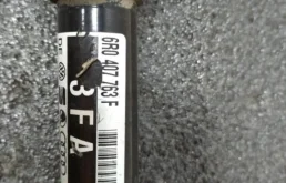 Привод передний левый для Volkswagen Polo 2012 года на фотографиях