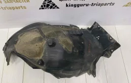 Подкрылок передний правый для BMW 7er на фотографиях