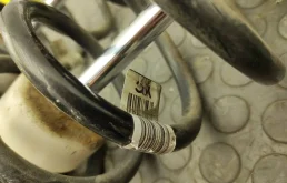 Пружина амортизатора задняя для BMW 5er 2012 года на фотографиях