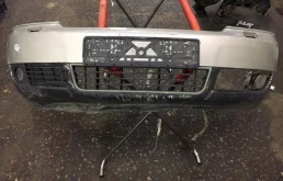 Бампер для Audi A6 2002 года на фотографиях