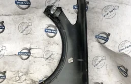 Крыло правое для Volvo C30 на фотографиях