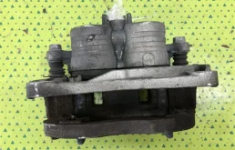 Суппорт передний левый для Subaru Forester на фотографиях