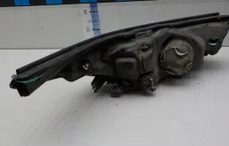 Фары для Toyota Highlander на фотографиях