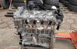 Двигатель без навесного для Mercedes-Benz GLA class на фотографиях