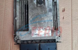 Блок управления двигателем для Audi Q7 2011 года на фотографиях