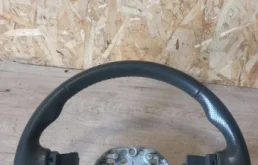 Руль для Nissan Pathfinder на фотографиях