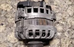 Генератор (231008432R) для Renault Sandero BS 2007-2014