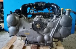 Двигатель без навесного для Subaru Legacy B4 на фотографиях