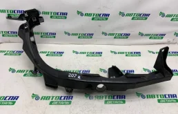 Кронштейн правой фары нижний для BMW 3er на фотографиях