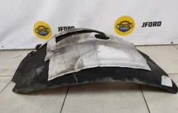 Подкрылок передний правый для Land Rover Discovery на фотографиях