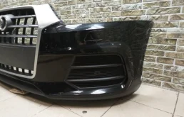 Бампер для Audi Q3 2018 года на фотографиях