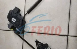 Стекла и зеркала для Land Rover Range Rover Evoque 2015 года на фотографиях