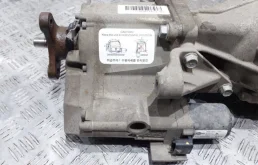 Редуктор переднего моста для Kia Sorento 2005 года на фотографиях