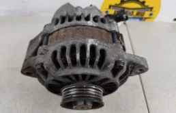 Генератор для Suzuki Swift 2010 года на фотографиях