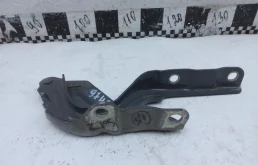 Петля капота левая для Hyundai Solaris 2021 года на фотографиях