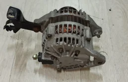 Генератор для Nissan Primera на фотографиях