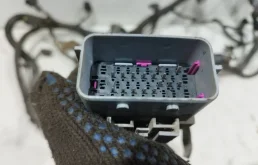 Проводка моторного отсека для Chevrolet Cruze на фотографиях