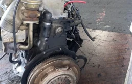 Двигатель для Nissan Serena 1998 года на фотографиях