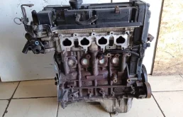 Двигатель для Hyundai Matrix 2006 года на фотографиях