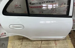 Дверь задняя правая для Nissan Almera 2004 года на фотографиях