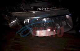 Фары для Hyundai Matrix 2002 года на фотографиях