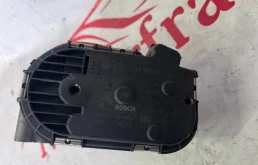 Дроссельная заслонка для Mercedes-Benz C class 2002 года на фотографиях