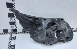 Усилитель переднего бампера для Ford Explorer на фотографиях