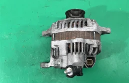 Генератор для Subaru Forester на фотографиях