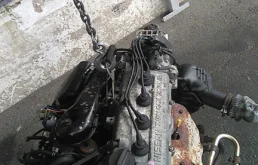 Двигатель без навесного для Nissan Serena 1996 года на фотографиях