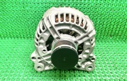 Генератор для Volkswagen Golf 2009 года на фотографиях