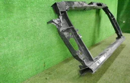 Панель радиатора (телевизор) для Hyundai Creta на фотографиях