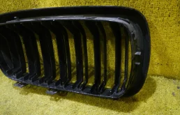 Решетка радиатора левая для BMW X6 на фотографиях