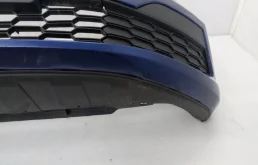 Решетка переднего бампера правая нижняя для Skoda Rapid 2020 года на фотографиях