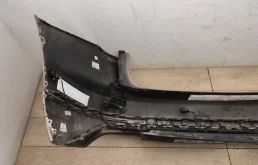 Бампер задний для Volkswagen Touareg 2025 года на фотографиях