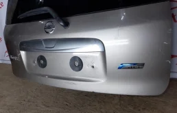 Дверь багажника для Nissan Note 2006 года на фотографиях