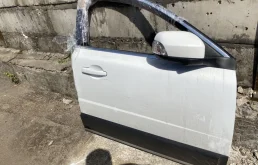 Двери для Volvo XC70 2014 года на фотографиях