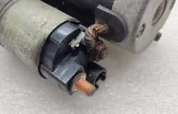 Стартер для Toyota RAV4 2012 года на фотографиях