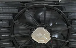 Кассета радиаторов для Audi Q7 2015 года на фотографиях