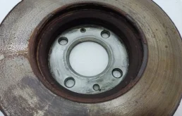 Диски тормозные передние (комплект) для Hyundai Solaris 2019 года на фотографиях