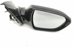 Стекла и зеркала для Hyundai i40 2011 года на фотографиях