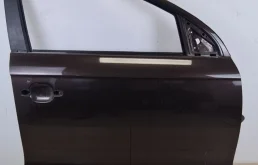 Двери для Audi Q7 2015 года на фотографиях