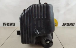 Корпус воздушного фильтра для Suzuki Grand Vitara на фотографиях