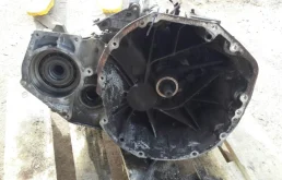 АКПП для Nissan X-Trail 2008 года на фотографиях