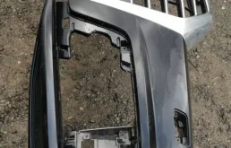 Бампер передний для Audi Q7 2018 года на фотографиях