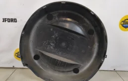 Чехол запасного колеса для Suzuki Grand Vitara на фотографиях